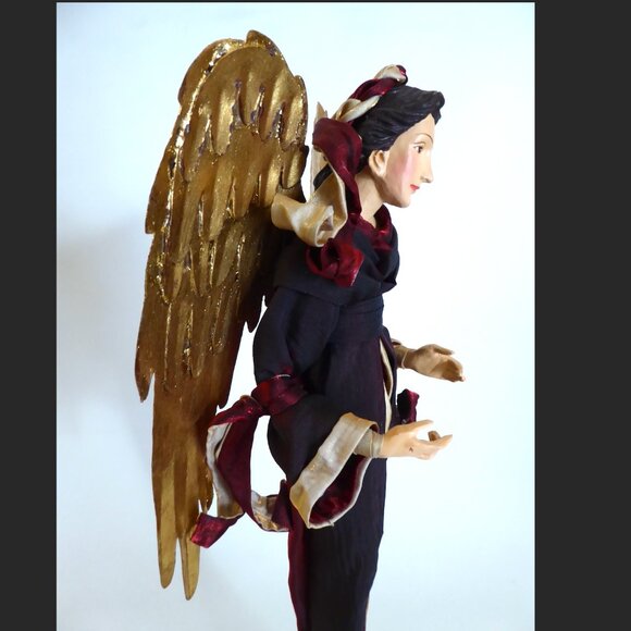 VINTAGE 19” CHRISTMAS ANGEL GOLD WINGS HOLIDAY FIGURE STATUE - Picture 10 of 11